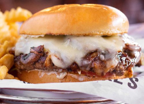 Drake's-2024-MarchMadness-WEB-Burger-Images_Steakhouse-BURGER