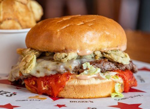 Drakes-2025-BurgerWeek-WEB_Fireworks-scaled-r83054jpwl1fl5czb0w9vcg8t85vnf6fl03kxtfkw8
